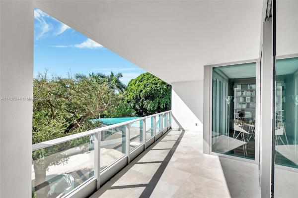 Grovenor House, 2627 S Bayshore Dr #505, Miami, Florida 33133, image 1