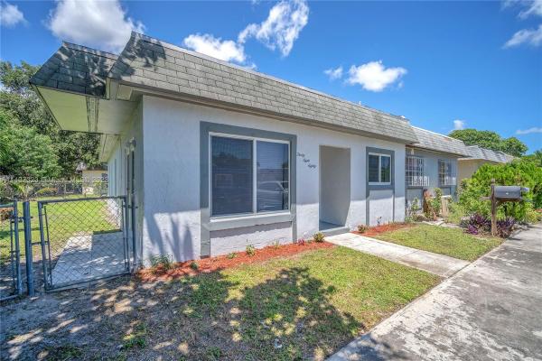 Vista Verde, 3880 NW 207th St Rd, Miami Gardens, Florida 33055, image 2
