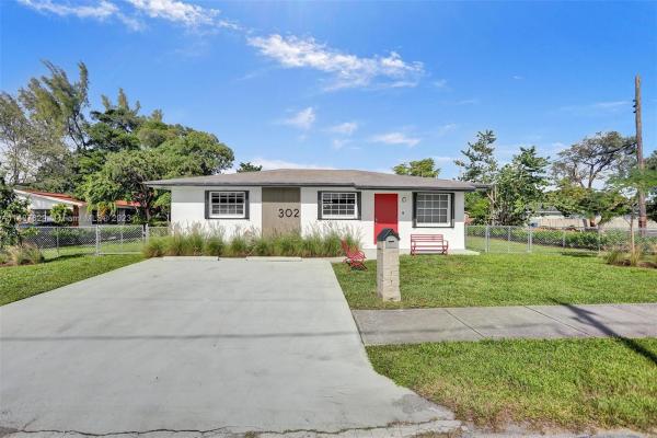 Hallandale Beach No HOA, 302 NW 9th St, Hallandale Beach, Florida 33009, image 1
