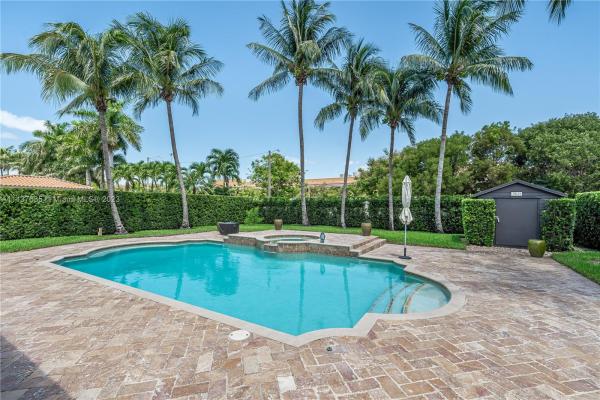 Hialeah No HOA, 9121 NW 177th Ter, Hialeah, Florida 33018, image 1