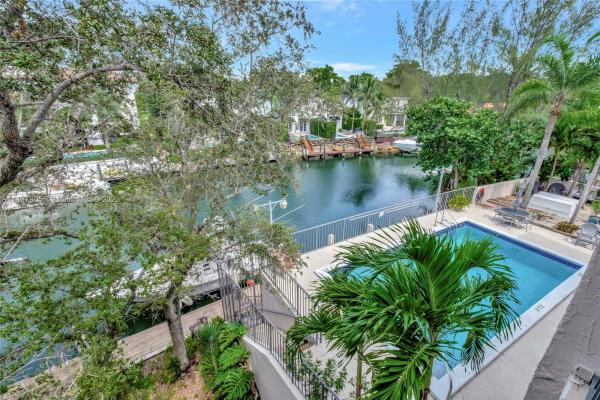 Futura Sansovino, 5201 Orduna Dr #14, Coral Gables, Florida 33146, image 1