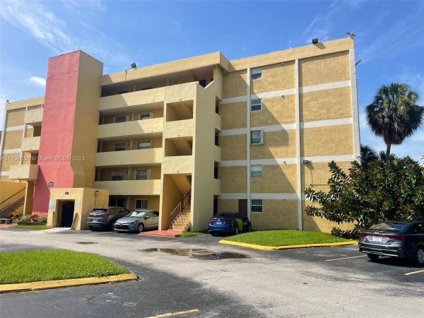 Parkview, 9190 Fontainebleau Blvd #204, Fountainebleau, Florida 33172, image 1
