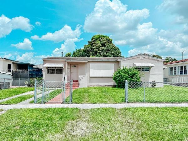 King Arthur Estates, 125 W 57th St, Hialeah, Florida 33012, image 1