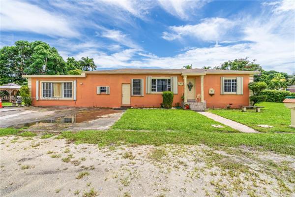 Biscayne Gardens, 14801 NW 5th Ave, Golden Glades, Florida 33168, image 2