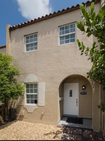 Barbella, 5403 NW 168th Ter #5403, Miami Gardens, Florida 33055, image 1