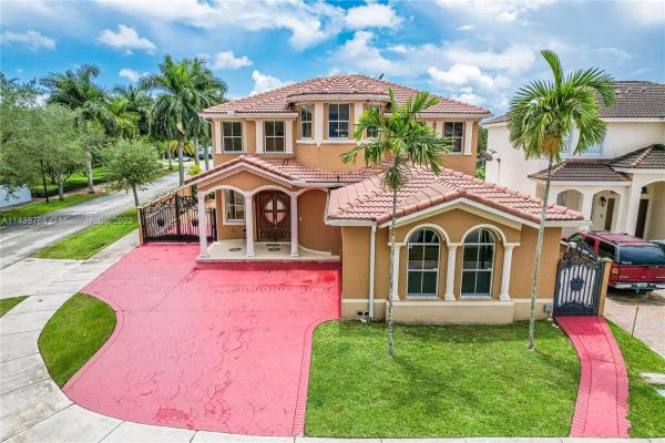 Grand Lakes, 15076 SW 20th Ln, University Park, Florida 33185, image 2