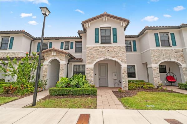 Isola, 24855 SW 113th Pl, Princeton, Florida 33032, image 1