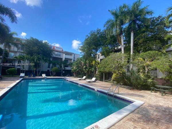 Dadeland Grove, 6886 N Kendall Dr #D101, Pinecrest, Florida 33156, image 1