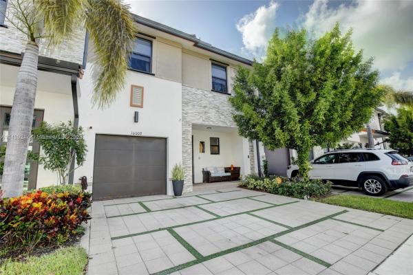 Satori, 16008 NW 91st Ct, Miami Lakes, Florida 33018, image 2