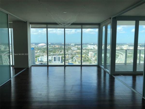 Ten Museum Park Residential, 1040 Biscayne Blvd #3706, Miami, Florida 33132, image 1