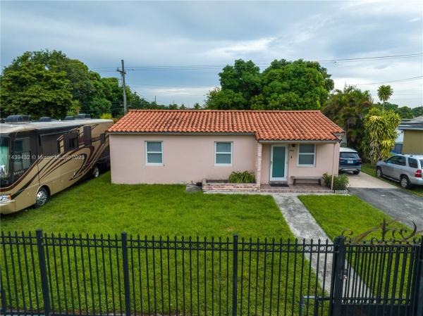 Linden Gardens, 3360 E 10th Ave, Hialeah, Florida 33013, image 1