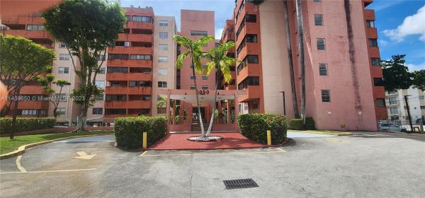 5050 Building, 5050 NW 7th St #206, Miami, Florida 33126, image 1