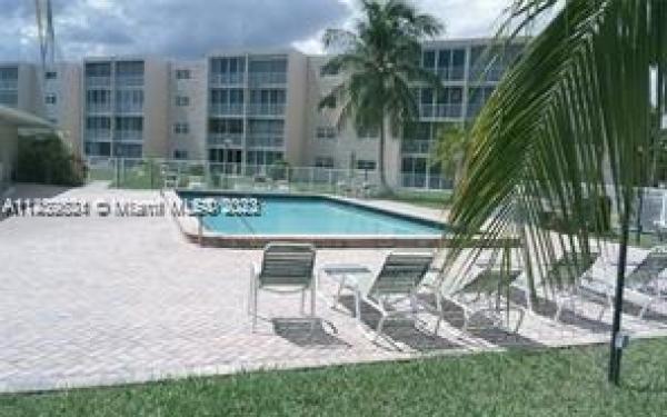 Meadowbrook Lakes, 206 SE 10th St #304, Dania Beach, Florida 33004, image 1
