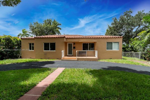 Country Club Estates, 36 Palmetto Dr #, Miami Springs, Florida 33166, image 2