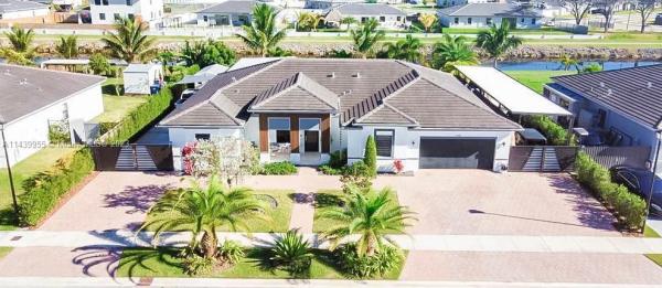 Vilhen Drive Estates, 13541 SW 189th St, Three Lakes, Florida 33177, image 1