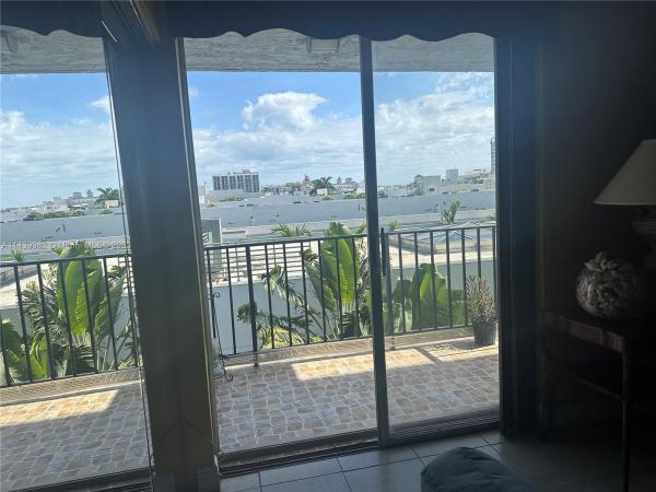 Collins Towers, 720 Collins Ave #506, Miami Beach, Florida 33139, image 1