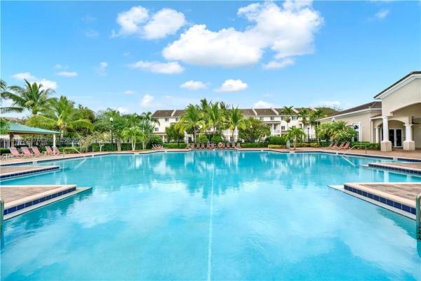 Mandarin Lakes, 27307 SW 143rd Ave, Naranja, Florida 33032, image 2