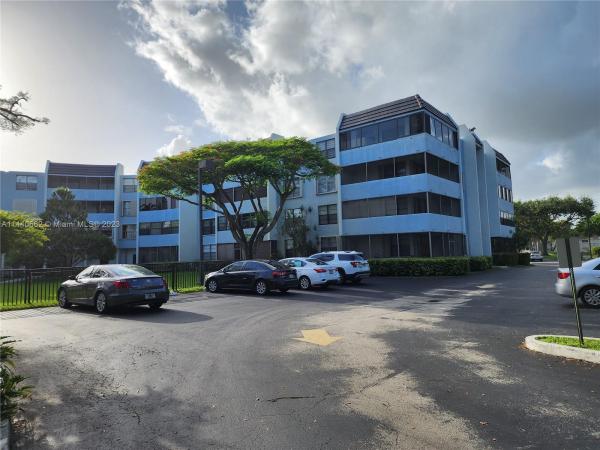 Kendall Gate, 10852 N Kendall Dr #411-2, Kendall, Florida 33176, image 1