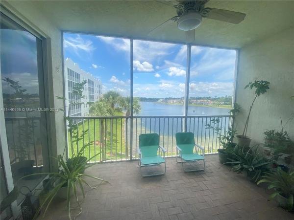 Captiva At Doral Isles, 10750 NW 66th St #302, Doral, Florida 33178, image 1