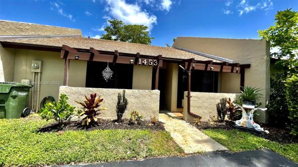 Townhomes Of Audubon, 1453 Sandpiper Blvd, Homestead, Florida 33035, image 1