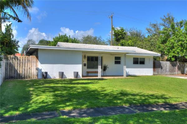 Mary Knoll, 2311 NE 53rd St, Fort Lauderdale, Florida 33308, image 1