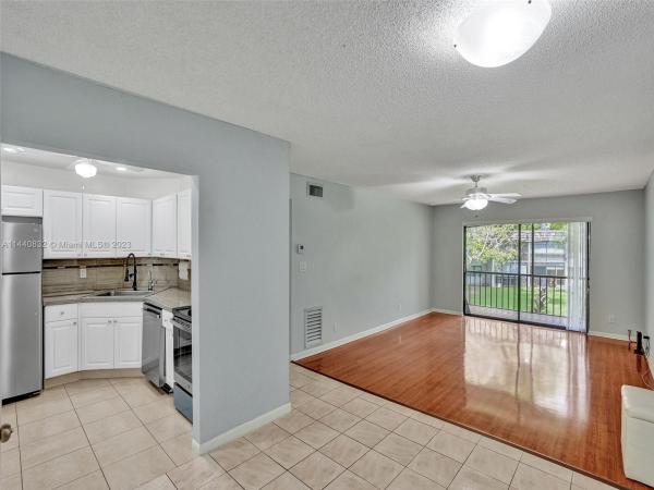 Oakland Shores, 3101 Oakland Shores Dr #H206, Oakland Park, Florida 33309, image 1
