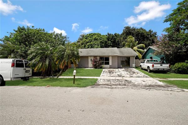 Homes At Lawrence, 7272 N Willow Springs Cir N, Boynton Beach, Florida 33436, image 1