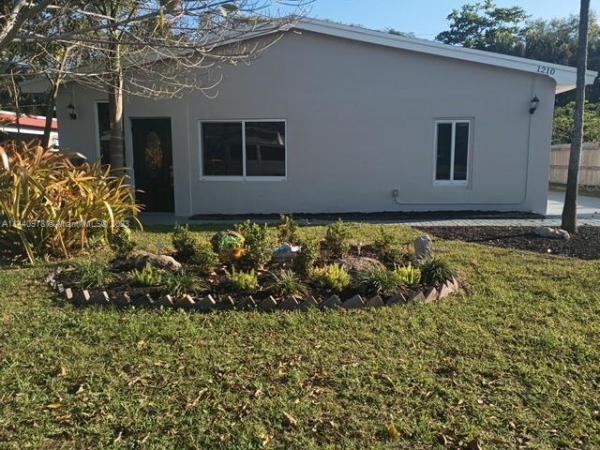 Hibiscus Park, 1210 SW 28th St, Fort Lauderdale, Florida 33315, image 1