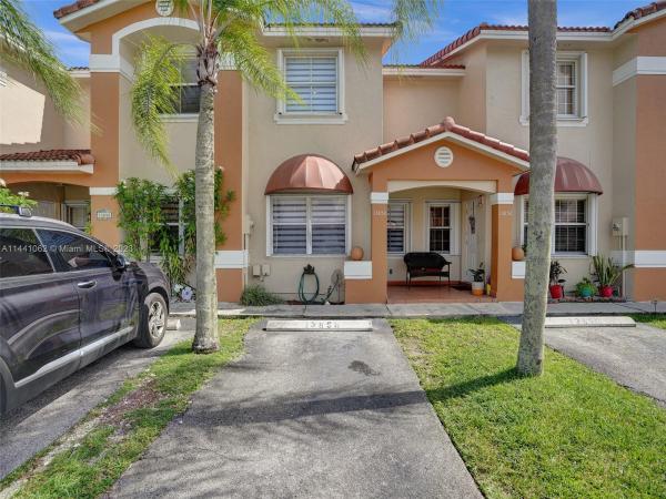 Kendale Lakes No HOA, 13850 SW 64th St #138501, Kendale Lakes, Florida 33183, image 2