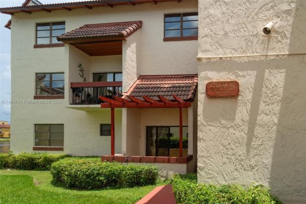 Lago Del Rey, 8510 SW 149th Ave #1107, Kendall West, Florida 33193, image 1