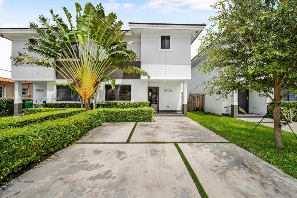 Villa Emma Townhome, 3711 SW 88th Pl #A, Westchester, Florida 33165, image 1