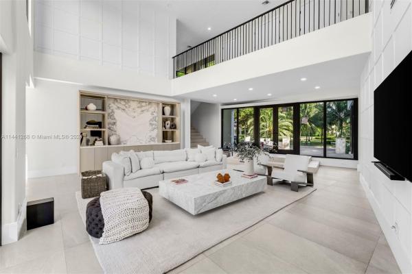 Cocoplum, 284 Las Brisas Ct, Coral Gables, Florida 33143, image 1