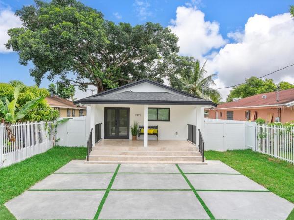 Earlington Heights, 2171 NW 49th St, Brownsville, Florida 33142, image 1