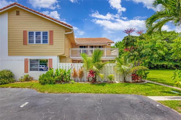 Sea Brook Place, 248 Seabreeze Cir, Jupiter, Florida 33477, image 1