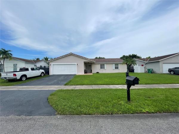 Meadow Wood Manor, 25927 SW 132nd Ct, Princeton, Florida 33032, image 1