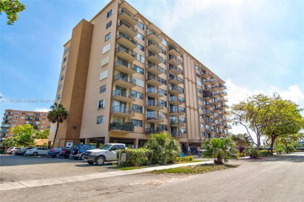 3 Horizons North, 1470 NE 125 Ter #409, North Miami, Florida 33161, image 1