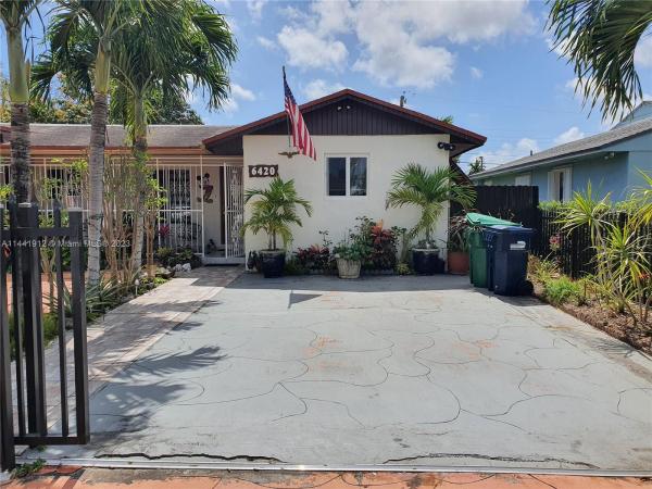 Lake Heights, 6420 SW 42nd St, Westwood Lakes, Florida 33155, image 1