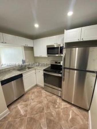 Montecarlo, 486 NW 165th St Rd #B403, Golden Glades, Florida 33169, image 2