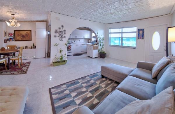 Romont South, 160 NE 203rd Ter #22, Miami Gardens, Florida 33179, image 1