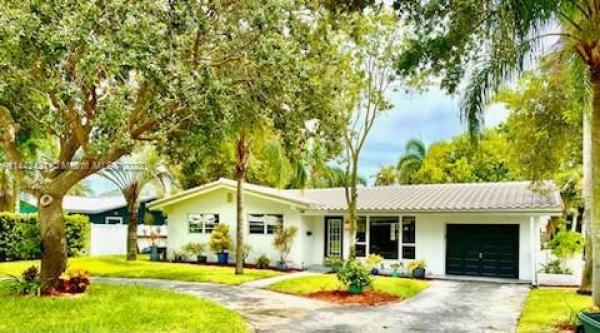 Hillsboro Isles, 2060 NE 26th St, Lighthouse Point, Florida 33064, image 1