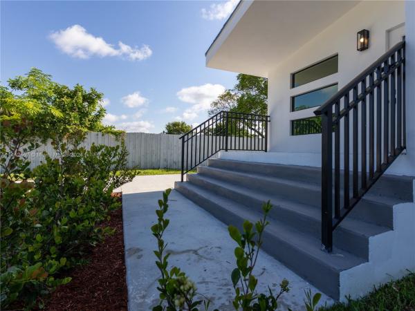 Seaboard Highlands, 408 NW Nw 15th Ave, Pompano Beach, Florida 33060, image 1