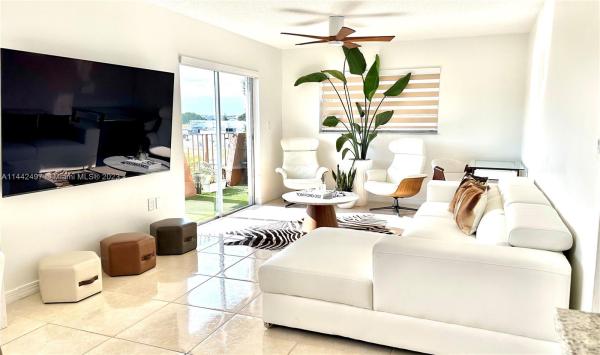 Silver Spring Tower, 1630 W 46th St #501A, Hialeah, Florida 33012, image 1