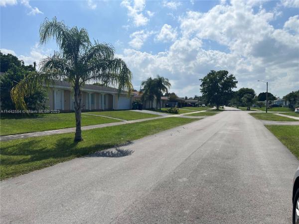Palmetto Country Club Estates, 9750 SW 157th Ter, Palmetto Estates, Florida 33157, image 1