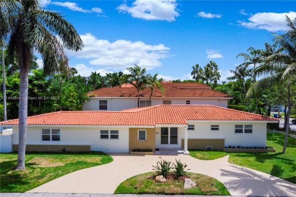 Crystal Bluff, 1890 S Bayshore Dr, Miami, Florida 33133, image 1