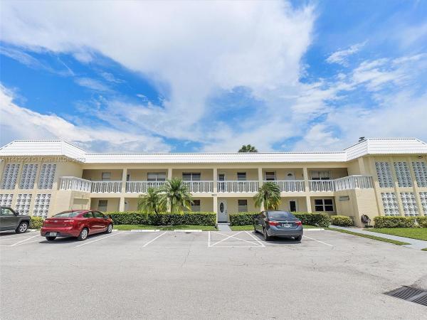 Sandalfoot South, 9802 Marina Blvd #114, Boca Raton, Florida 33428, image 1