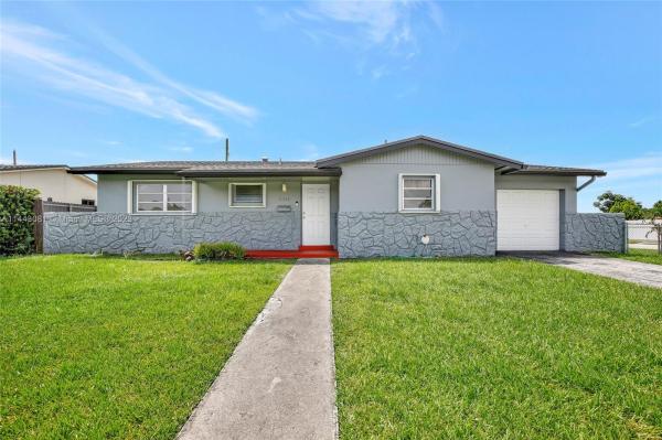 South Miami Heights Manor, 11762 SW 168th Ter, South Miami Heights, Florida 33177, image 2