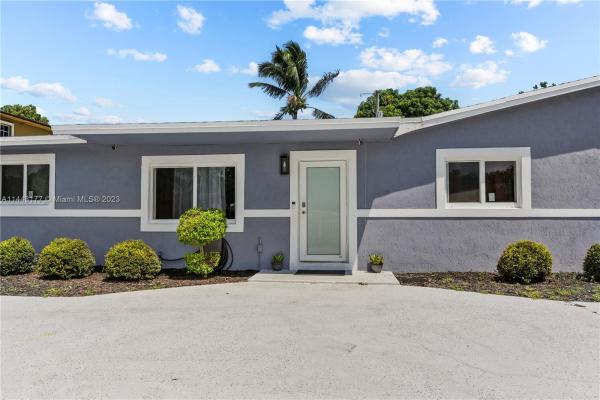 Carol City, 3825 NW 170th St, Miami Gardens, Florida 33055, image 2