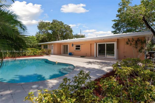 Southwood, 8201 SW 164th St, Palmetto Bay, Florida 33157, image 1