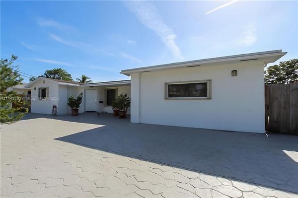 Enchanted Lake, 2320 NE 194th St, Ojus, Florida 33180, image 1