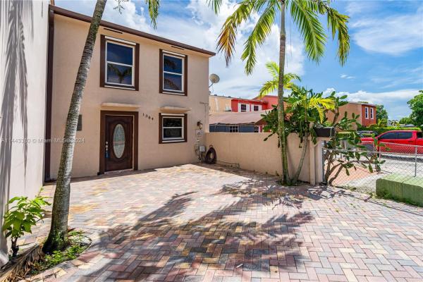 Lake Orleans, 1364 W 71st St #1364, Hialeah, Florida 33014, image 1